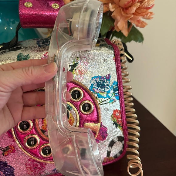 Betsey Johnson Rare Off the Hook Phone Purse - Picture 9 of 16